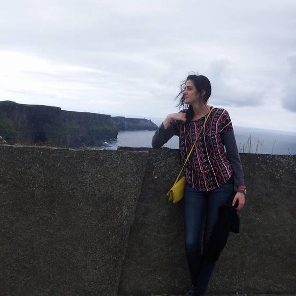 Meet your Posher, Elle - Picture 1 of 1